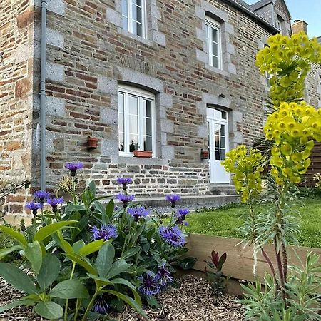 Maison De La Besliere Meuble De Tourisme 2 Etoiles Folligny Екстериор снимка