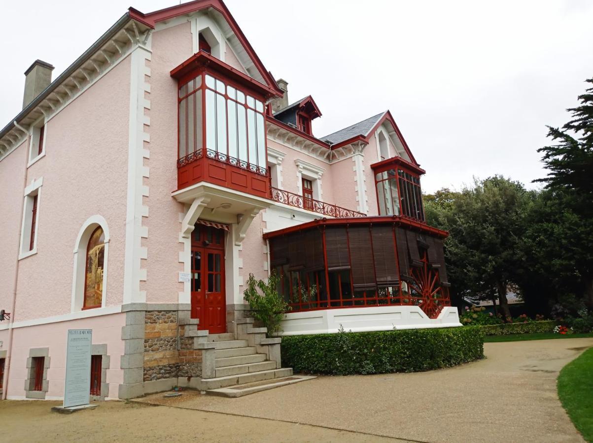 Maison De La Besliere Meuble De Tourisme 2 Etoiles Folligny Екстериор снимка